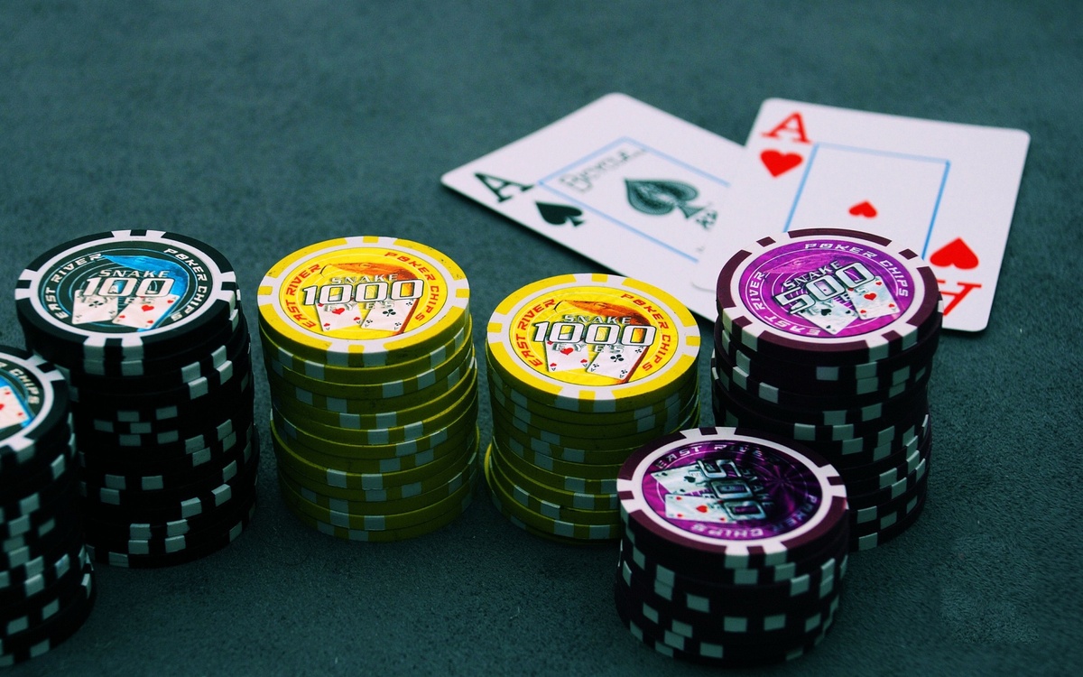 TRIPLE CROWN CASINO کھلاڑیوں کے لیے لائیو کیسینو سیکشن