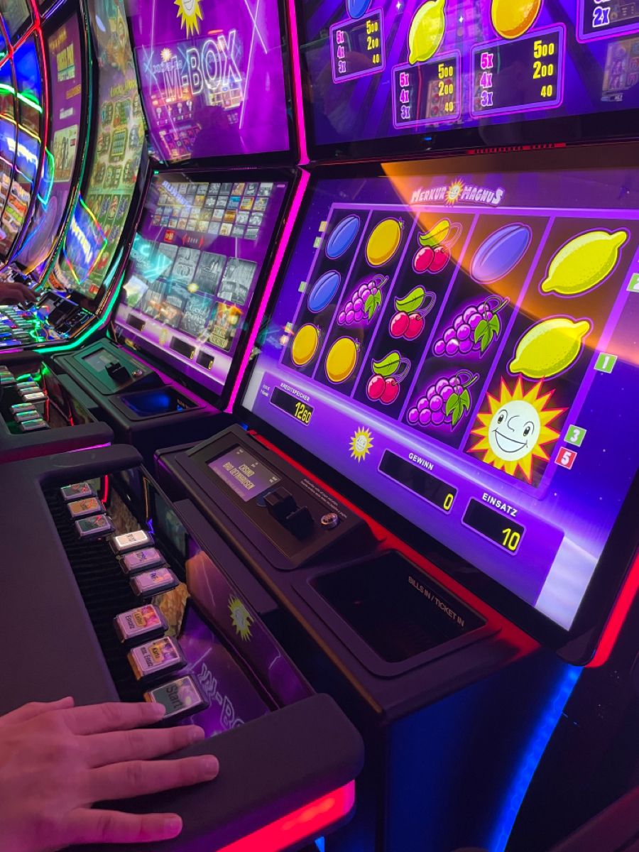 پاکستان کے نئے TRIPLE CROWN CASINOکیسینو کھلاڑیوں کے لیے خوش آمدید بونس